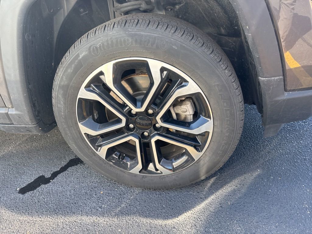 Used 2023 Jeep Compass Limited image 5