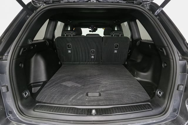 Used 2025 Jeep Grand Cherokee Laredo X w/ Luxury Tech Group I AWD/4WD image 12