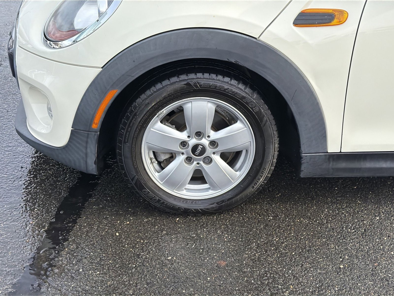 Used 2014 MINI Cooper 2-Door Hardtop image 12