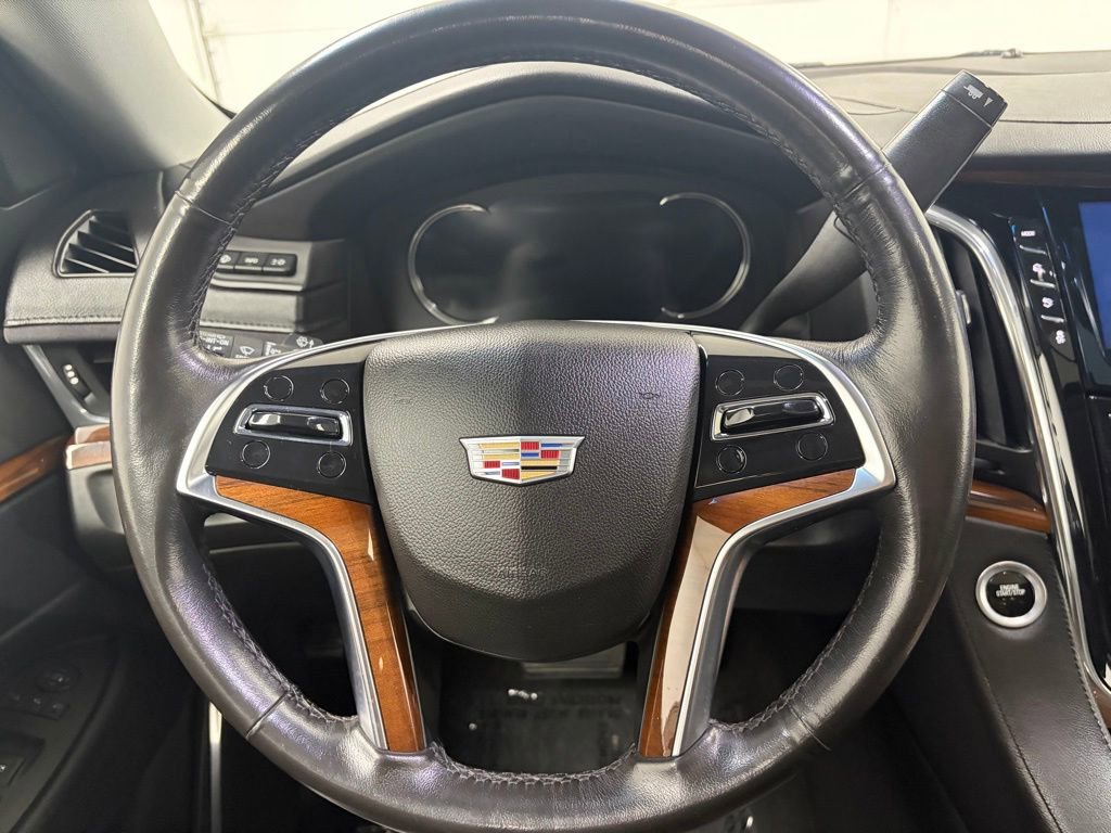 Used 2017 Cadillac Escalade ESV Luxury AWD/4WD image 15