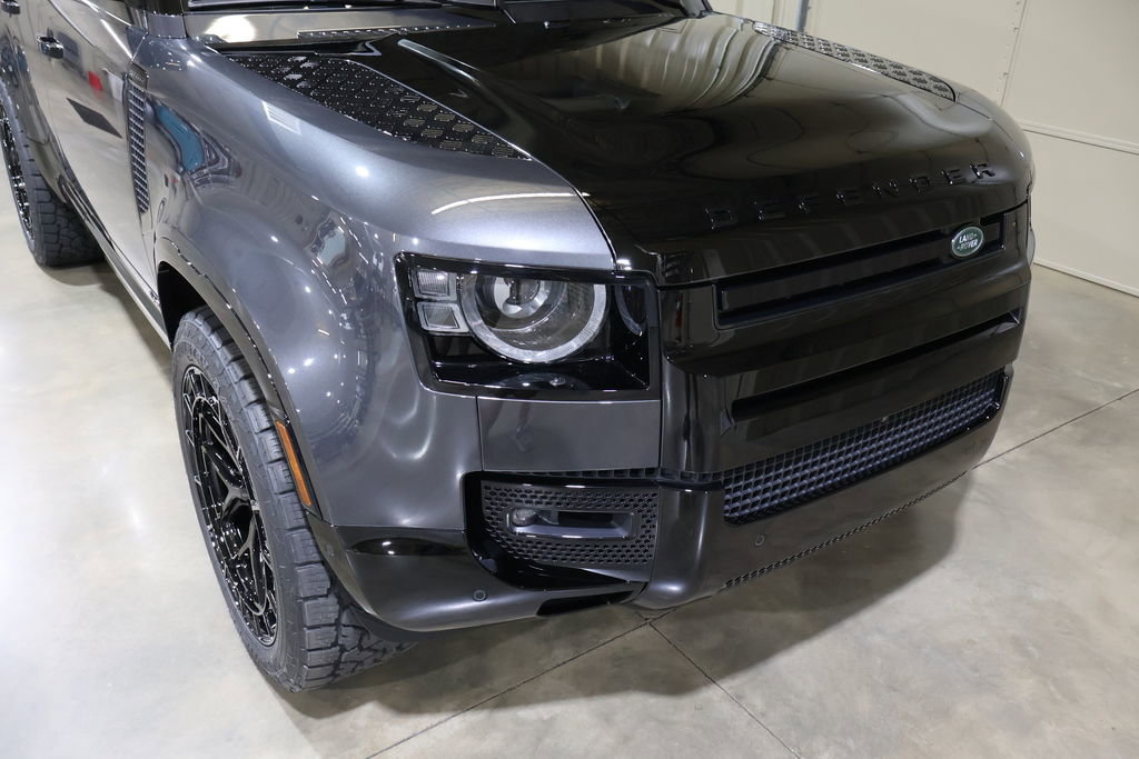 Used 2025 Land Rover Defender 130 V8 image 67
