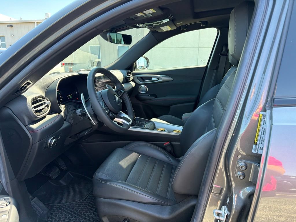 Used 2024 Dodge Hornet R/T Plus w/ R/T Blacktop Package AWD/4WD image 6