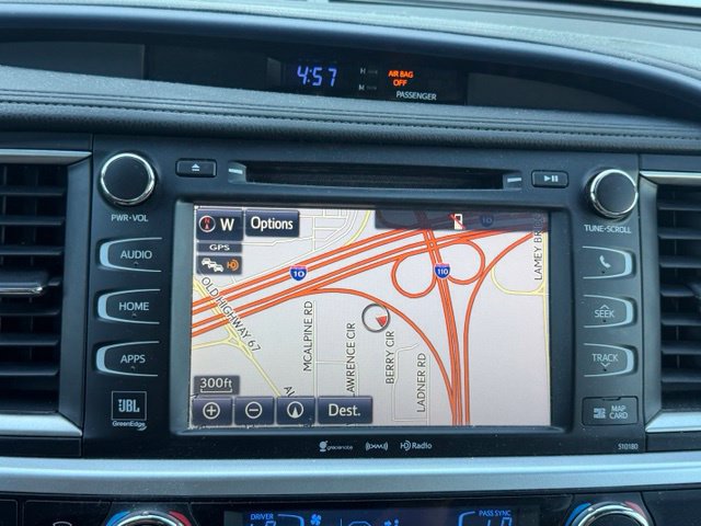 Used 2017 Toyota Highlander Limited FWD image 12