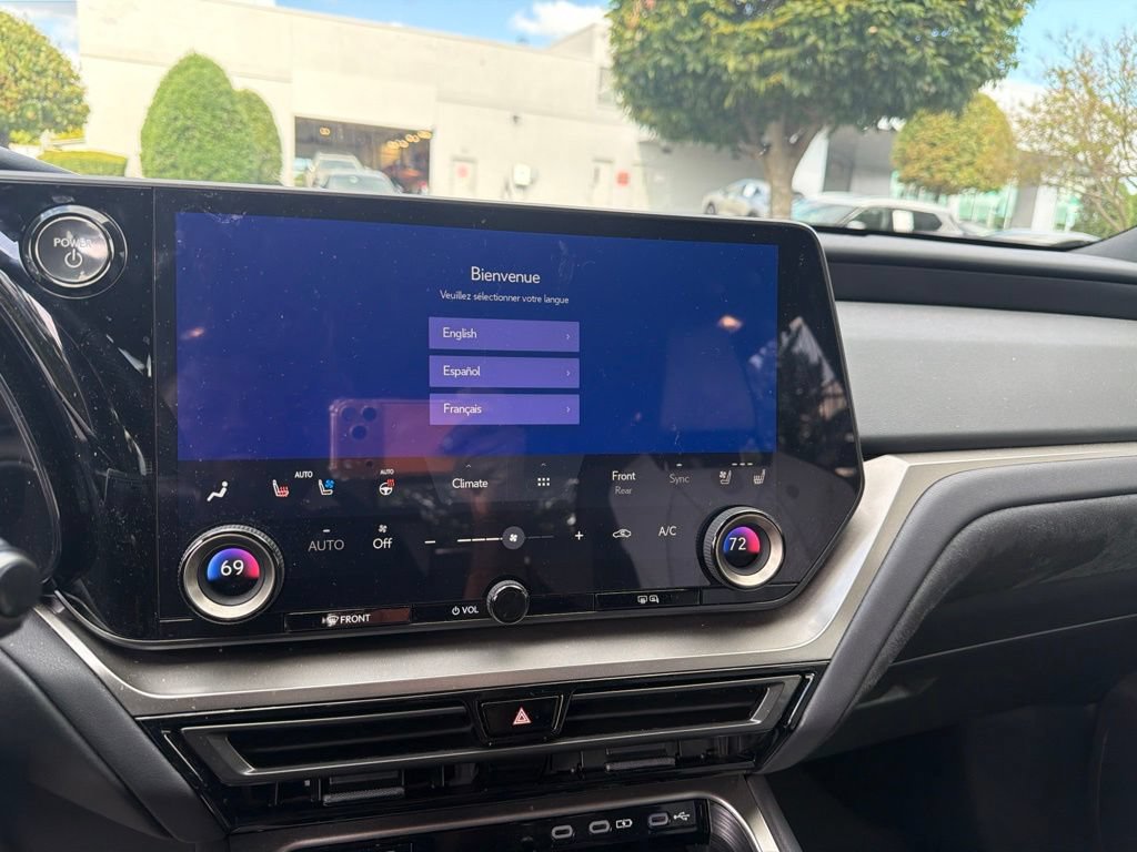 Certified 2026 Lexus TX 500h AWD w/ Technology Package image 25