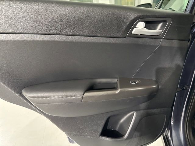 Used 2019 Kia Sportage LX w/ Option Group 017 FWD image 17