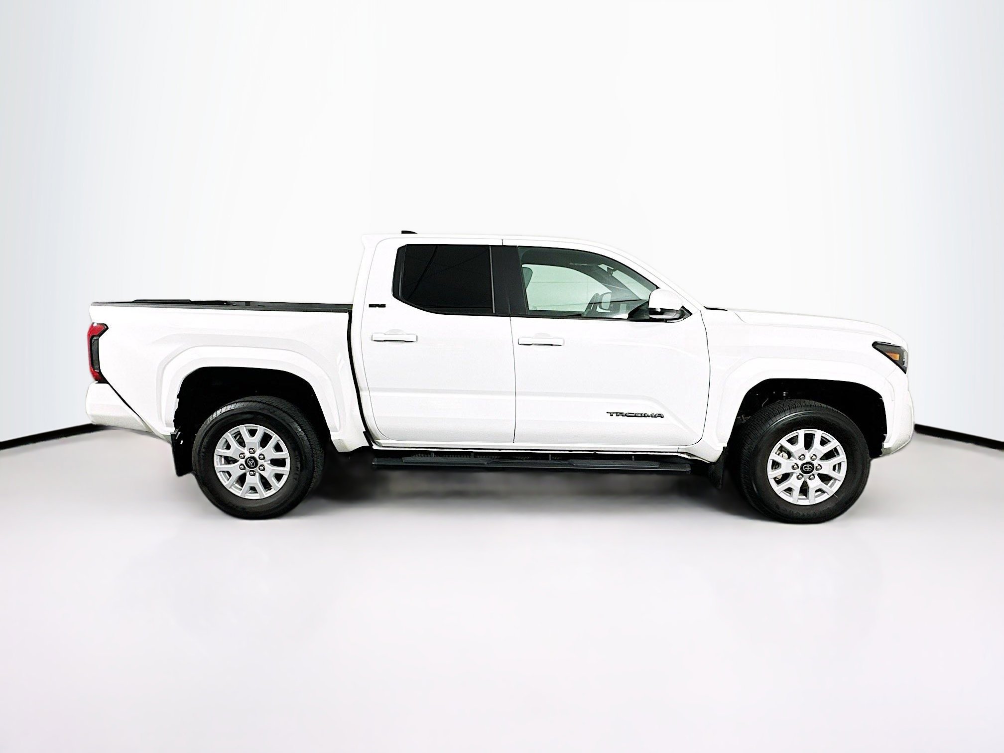 Used 2024 Toyota Tacoma SR5 image 10