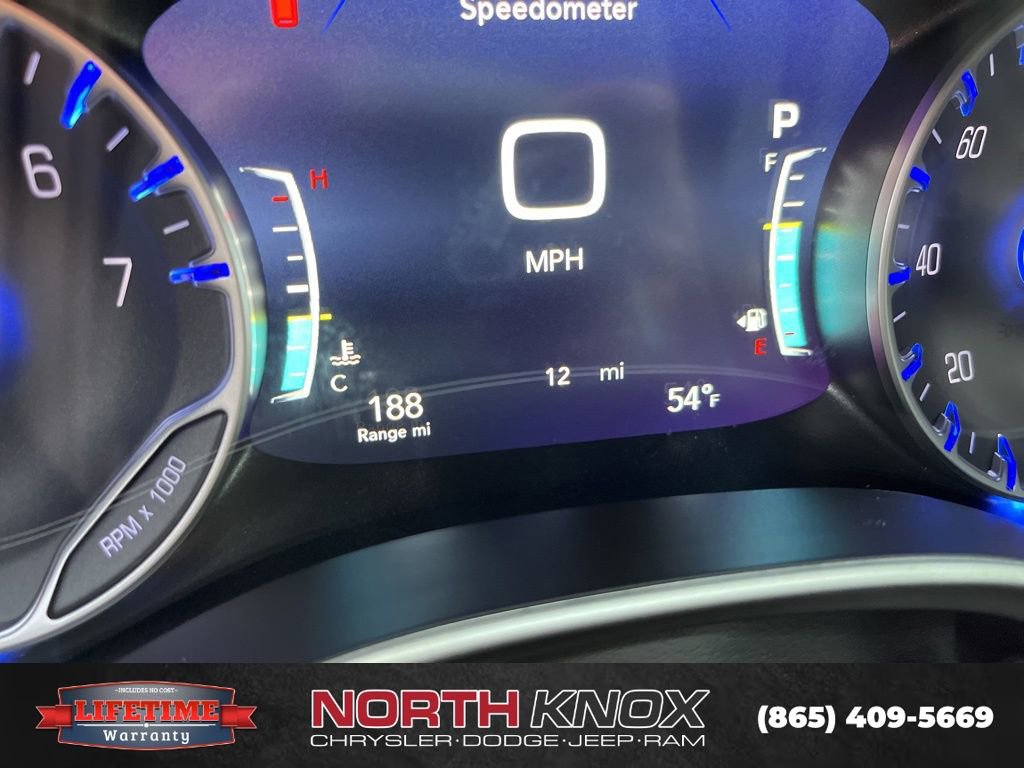 New 2026 Chrysler Pacifica Select image 30