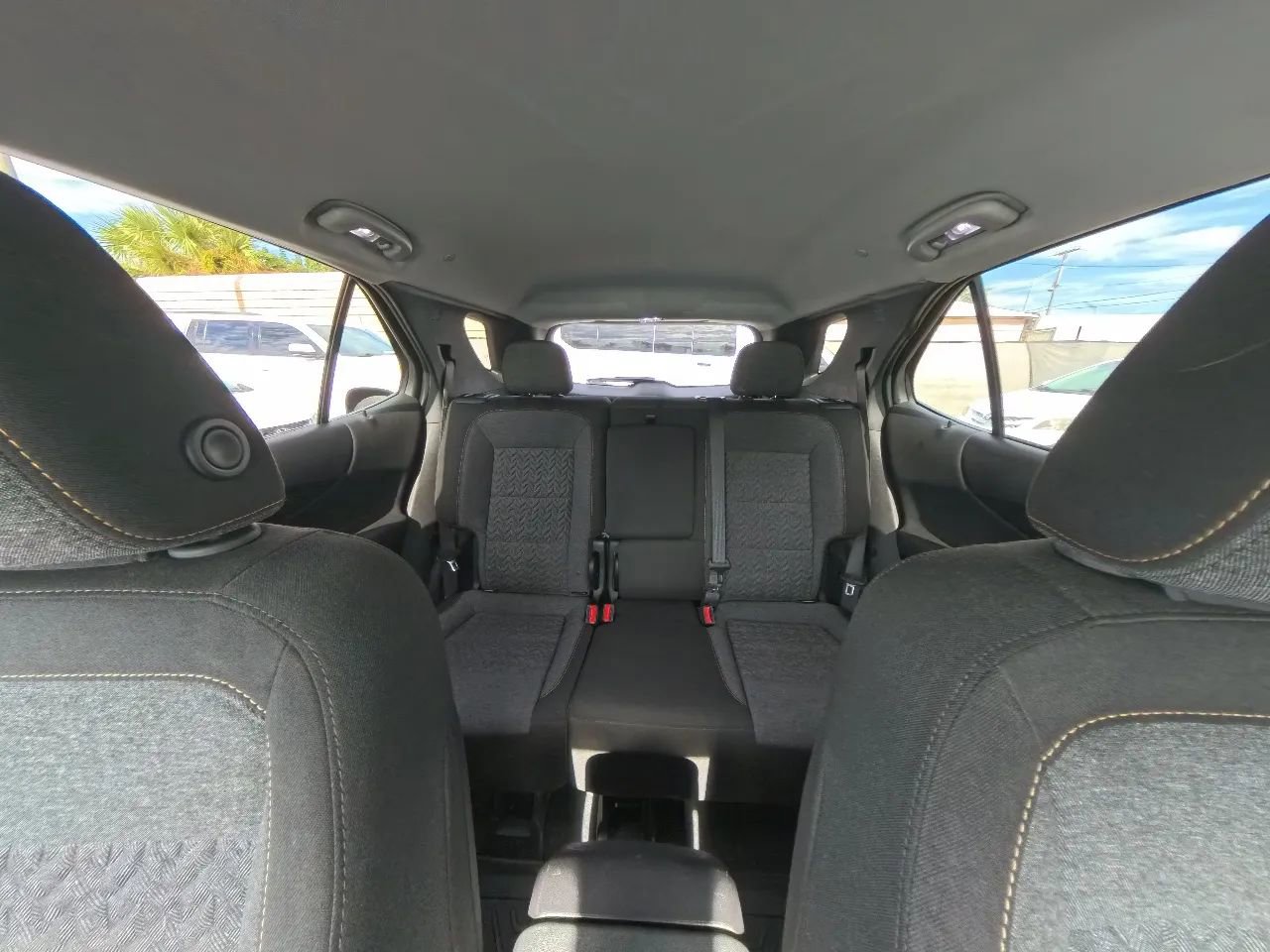 Used 2023 Chevrolet Equinox LT image 28