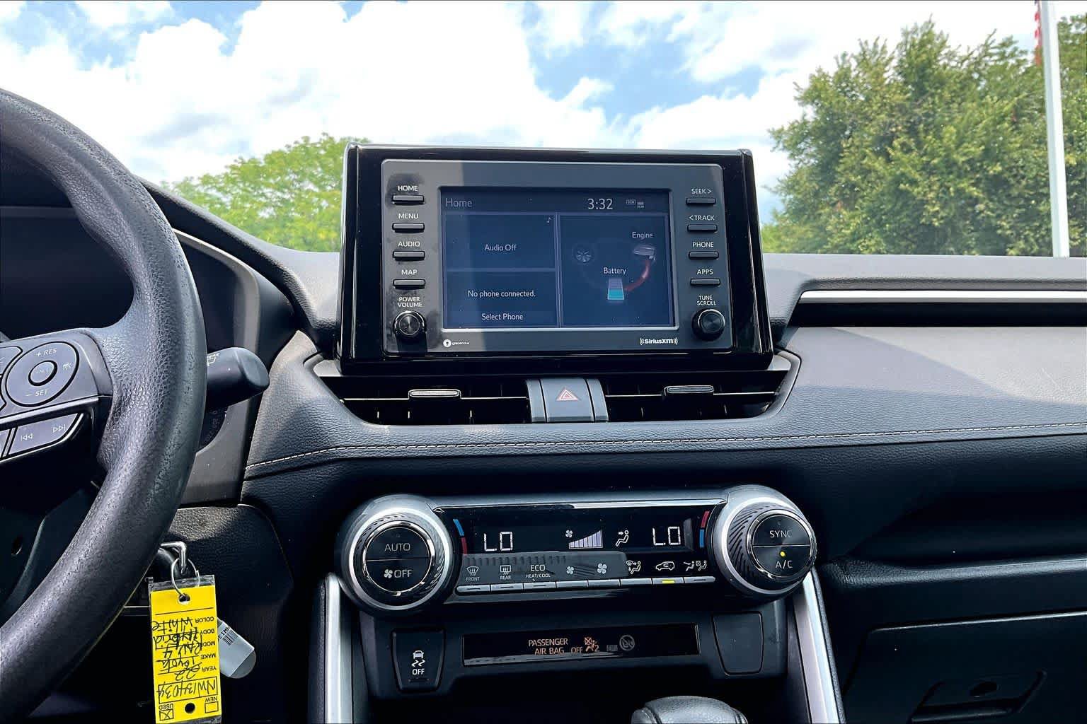 Used 2022 Toyota RAV4 LE AWD/4WD image 35