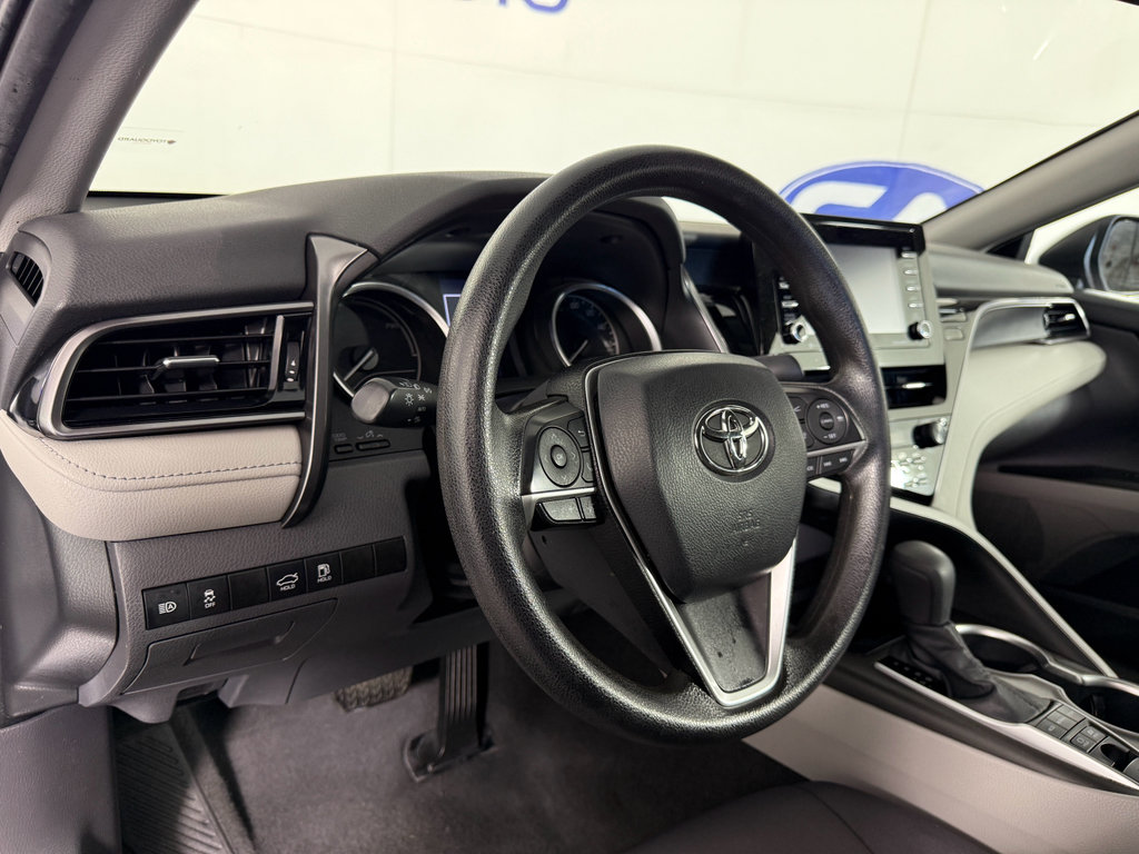 Used 2022 Toyota Camry LE image 15