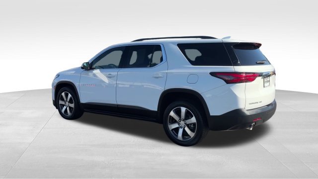Used 2023 Chevrolet Traverse LT w/ LT Premium Package AWD/4WD image 4