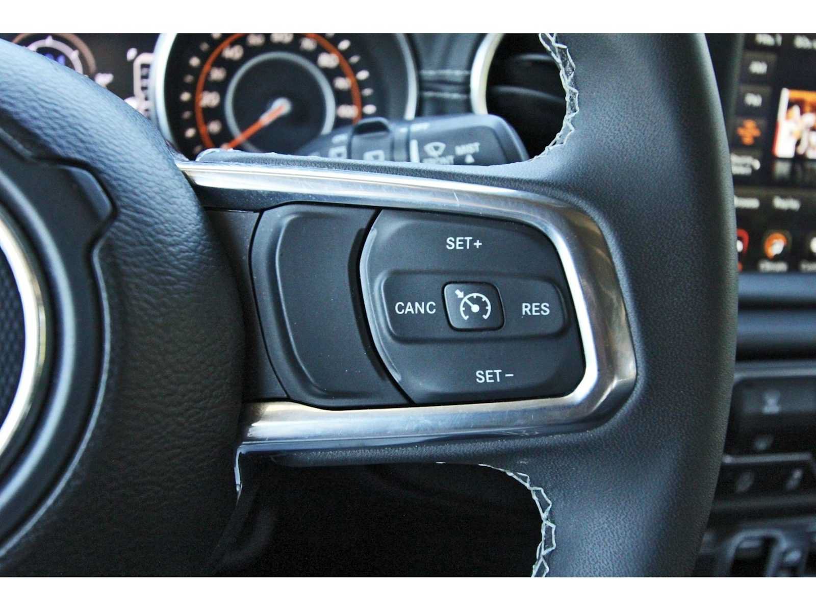 Used 2023 Jeep Wrangler Unlimited Sahara w/ LED Lighting Group AWD/4WD image 15