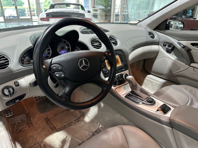 Used 2005 Mercedes-Benz SL 55 AMG image 4