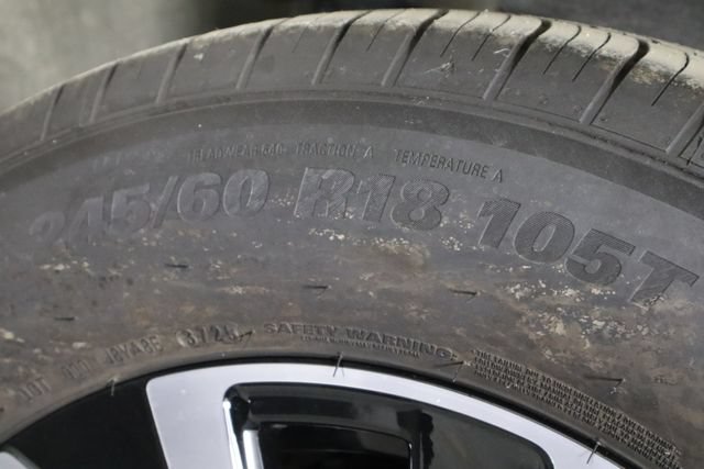 Used 2026 Volkswagen Atlas SE FWD image 34