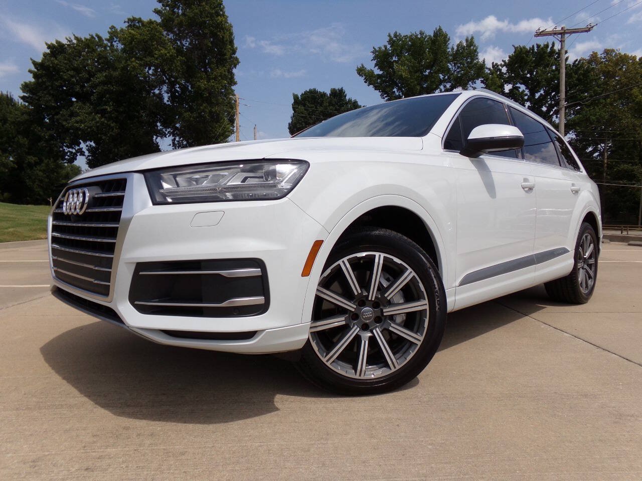 Used 2019 Audi Q7 2.0T Premium Plus w/ Premium Plus Package AWD/4WD image 2
