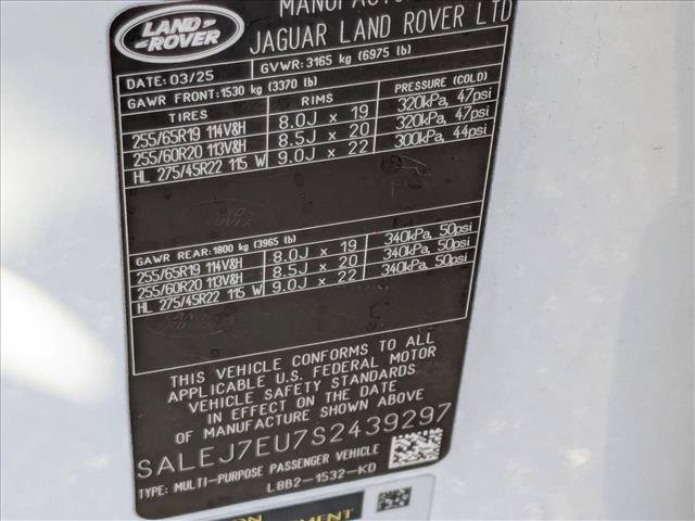 Certified 2025 Land Rover Defender 110 S AWD/4WD image 28