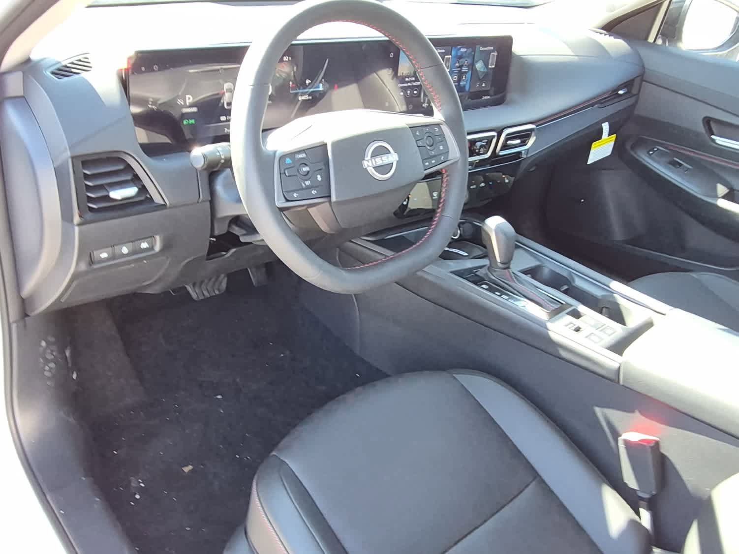New 2026 Nissan Sentra SR w/ SR Premium Package FWD image 11