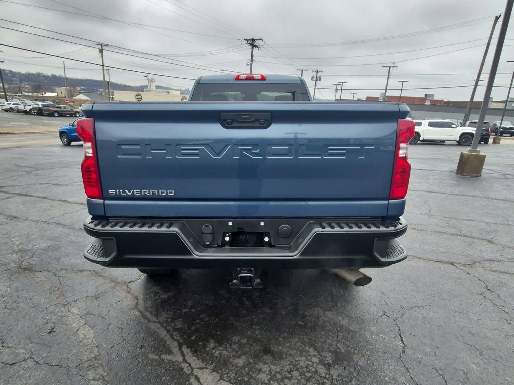 Used 2025 Chevrolet Silverado 3500 W/T image 14