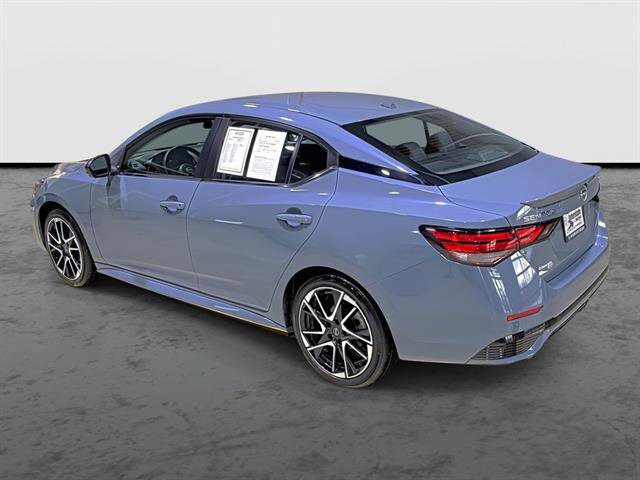 Used 2024 Nissan Sentra SR FWD image 2
