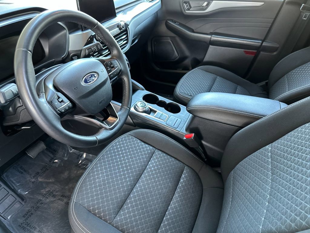 Certified 2023 Ford Escape Active image 9