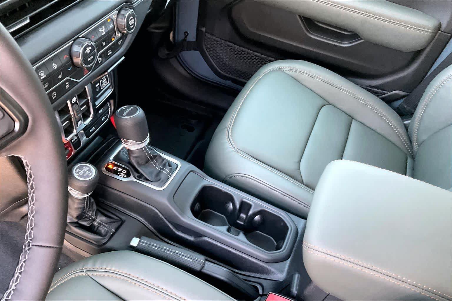 New 2026 Jeep Gladiator Mojave AWD/4WD image 7