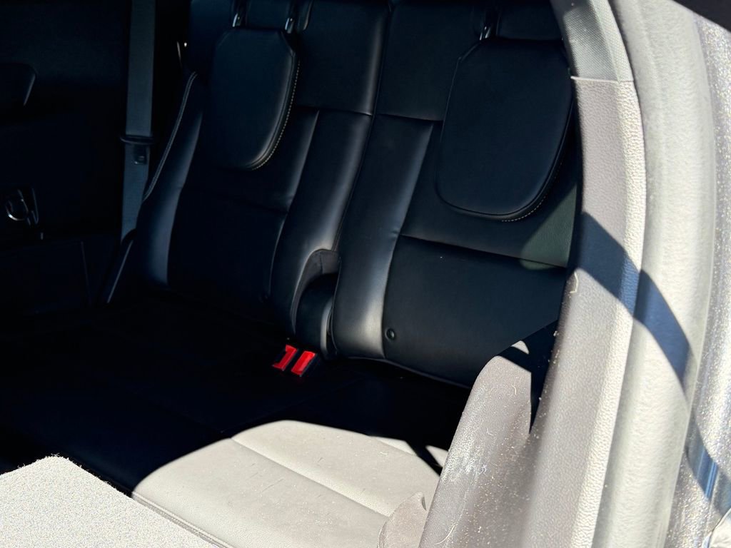 Used 2020 Ford Explorer ST w/ ST Street Pack image 23