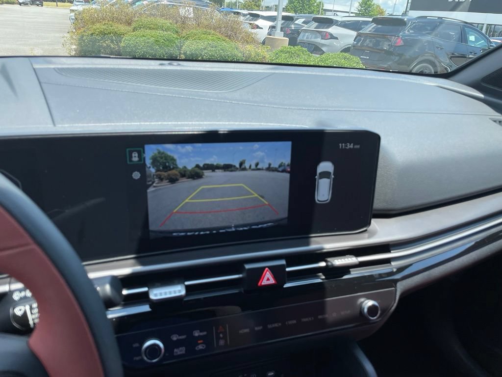 New 2026 Kia Sportage SX FWD image 17
