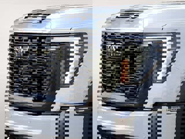 New 2026 GMC Sierra 2500 Denali Ultimate image 13