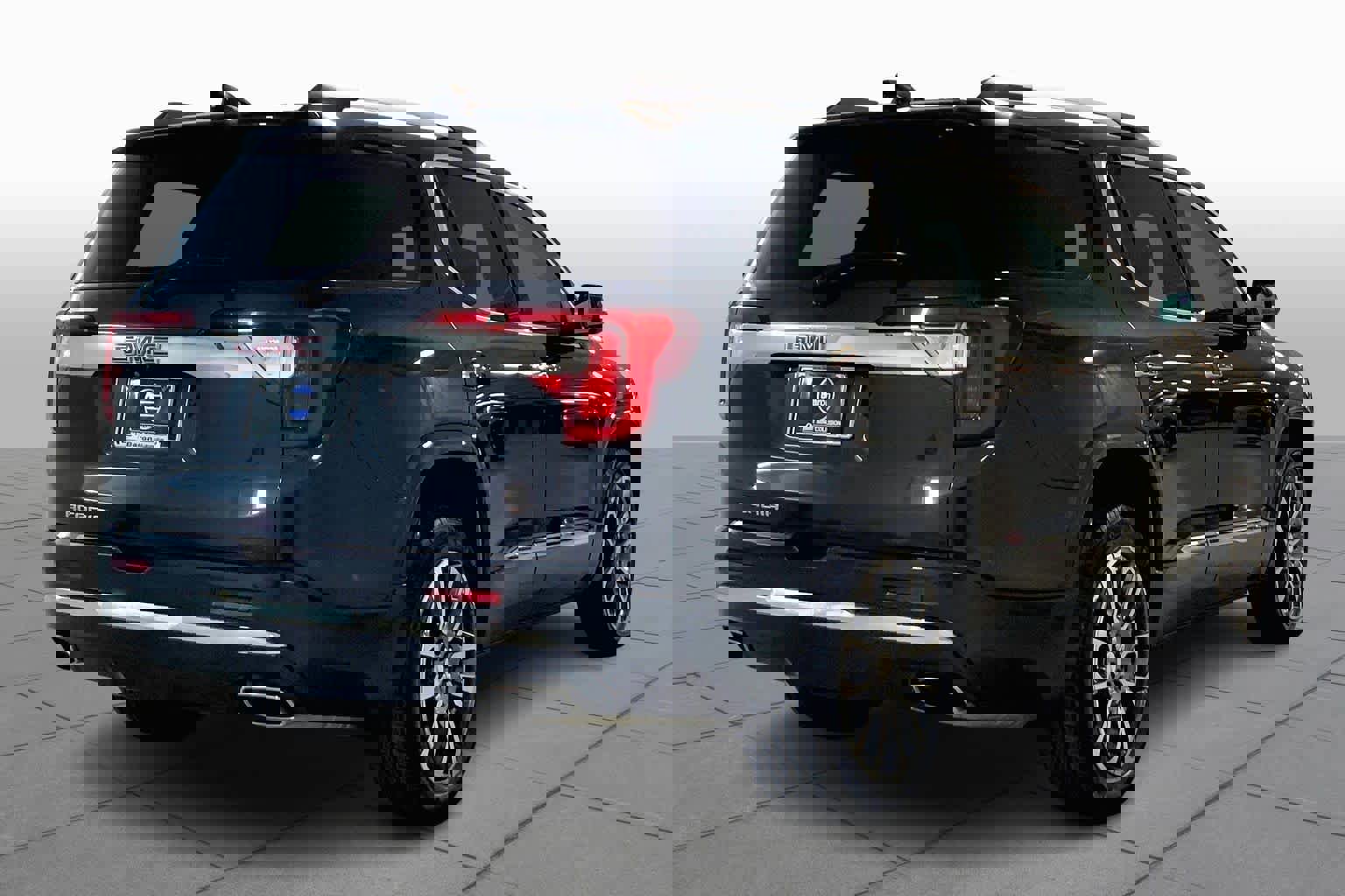 Used 2020 GMC Acadia Denali w/ Trailering Package image 13