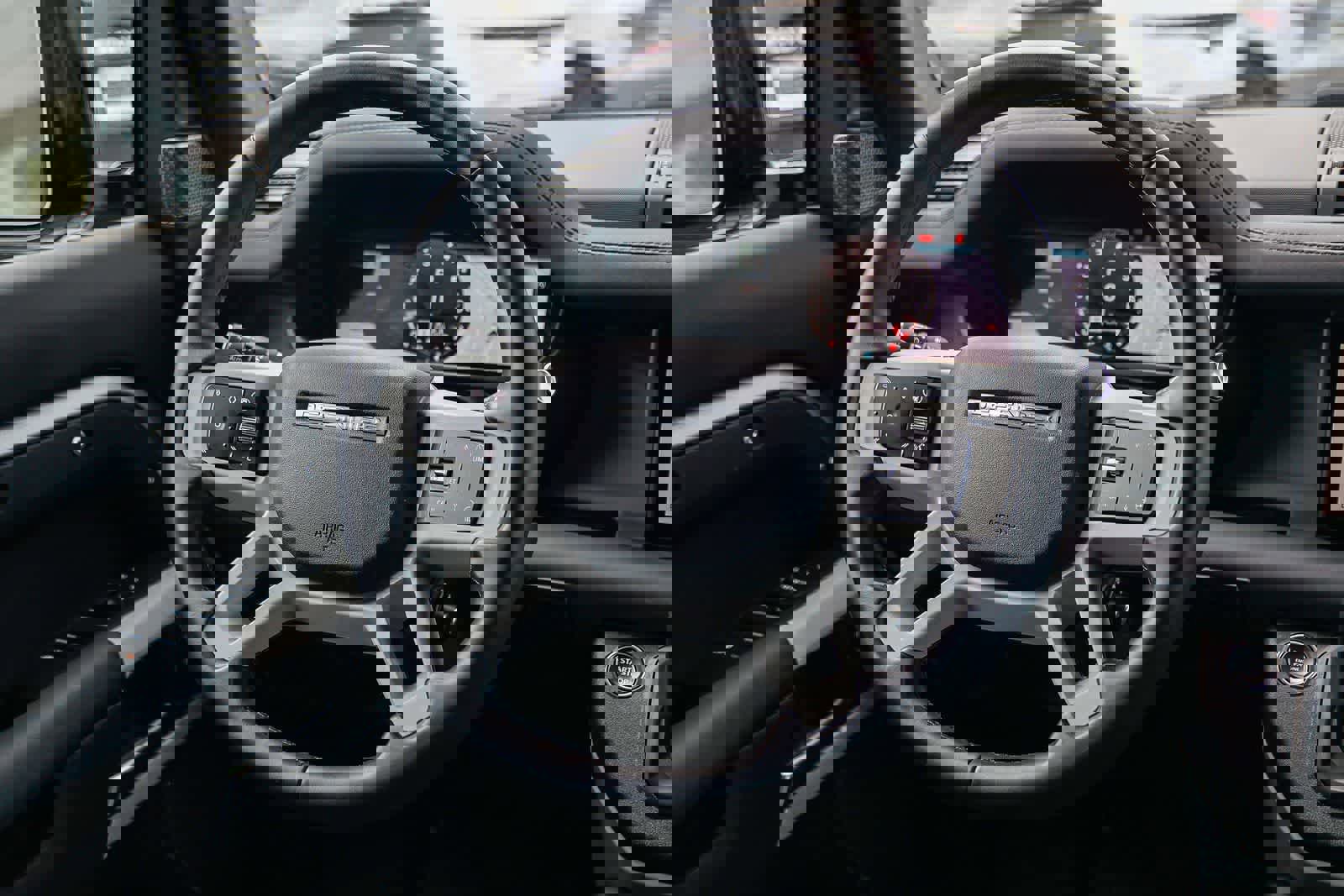 Used 2024 Land Rover Defender 110 S image 15