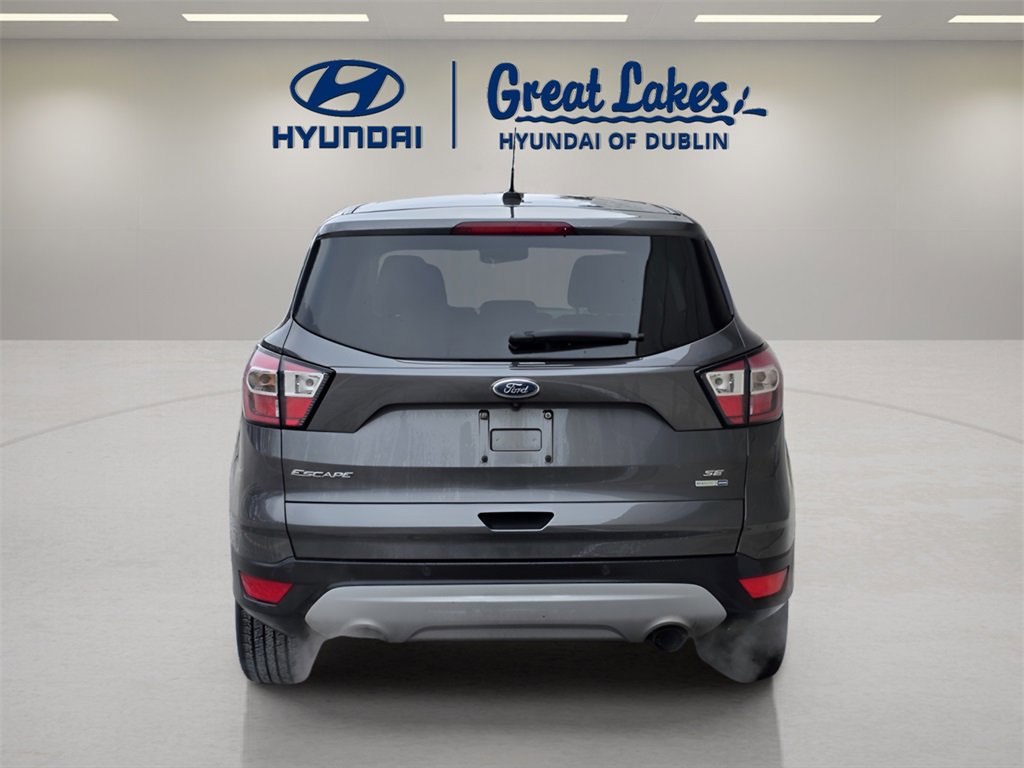 Used 2017 Ford Escape SE image 4