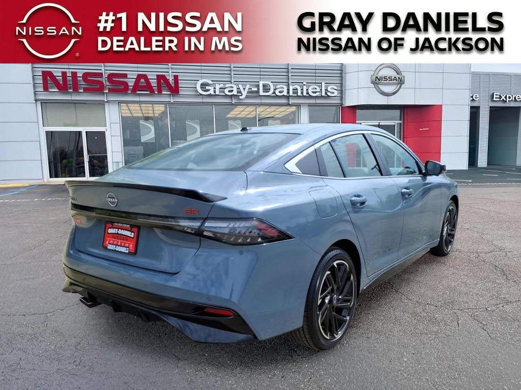 New 2026 Nissan Sentra SR w/ SR Premium Package FWD image 7