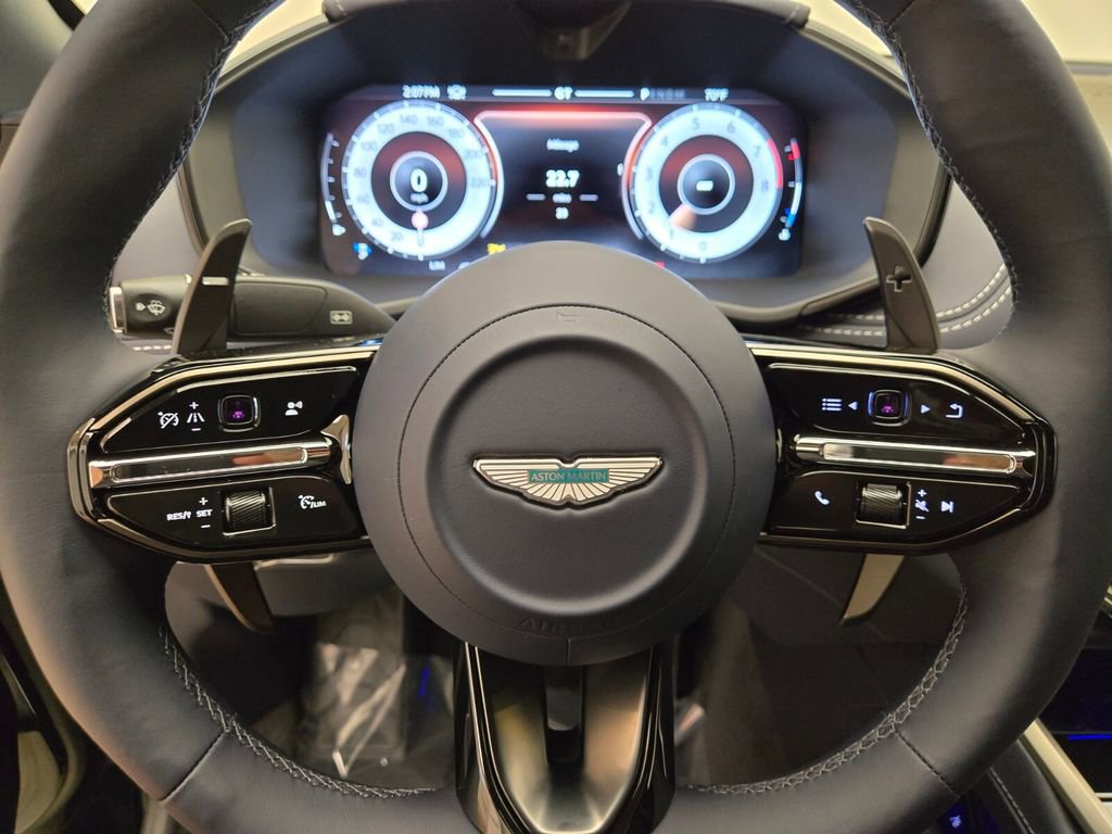 Used 2025 Aston Martin DBX 707 image 35