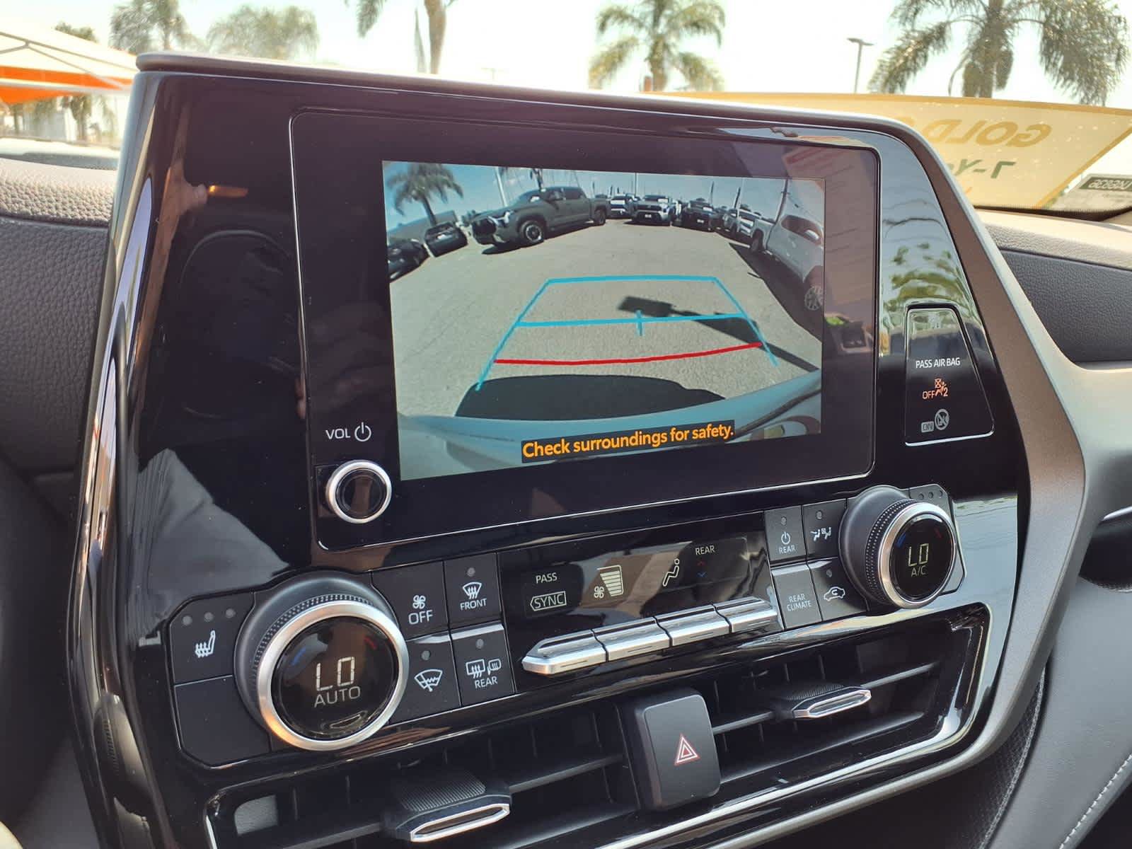 Certified 2024 Toyota Highlander XLE FWD image 26