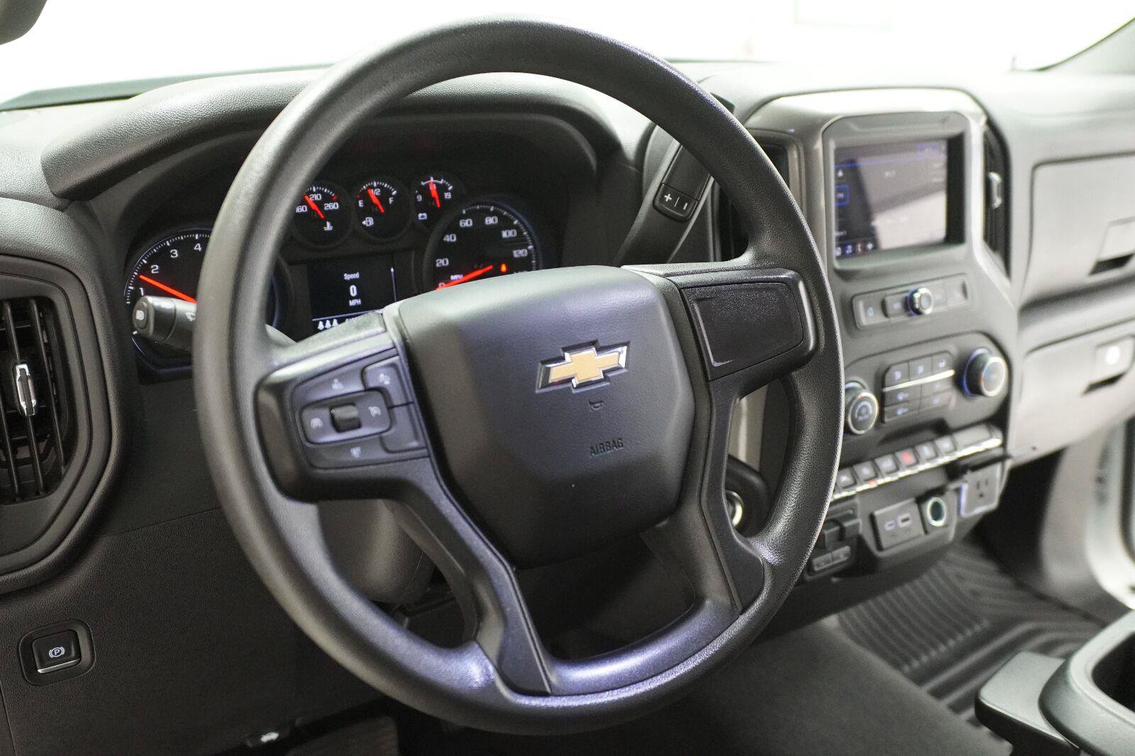 Used 2024 Chevrolet Silverado 1500 Custom RWD image 7