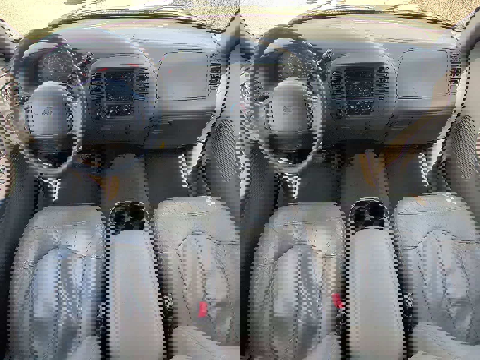 Used 2001 Ford F150 Lariat AWD/4WD image 15