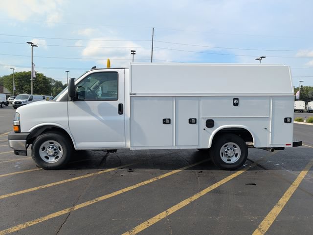 New 2026 Chevrolet Express 3500 w/ Power Convenience Package RWD image 3