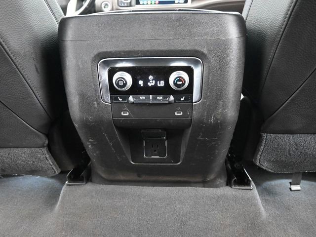 Used 2021 GMC Yukon Denali w/ Denali Premium Package image 26