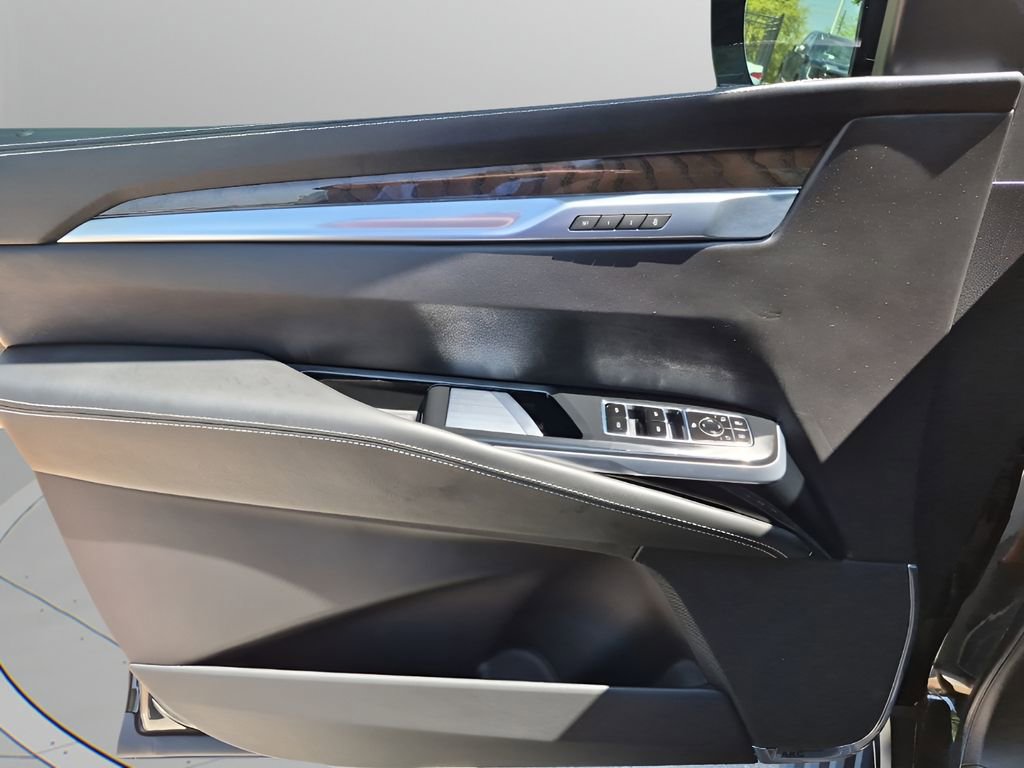 Certified 2026 Cadillac Escalade ESV Platinum Sport w/ LPO, ONYX Package image 27