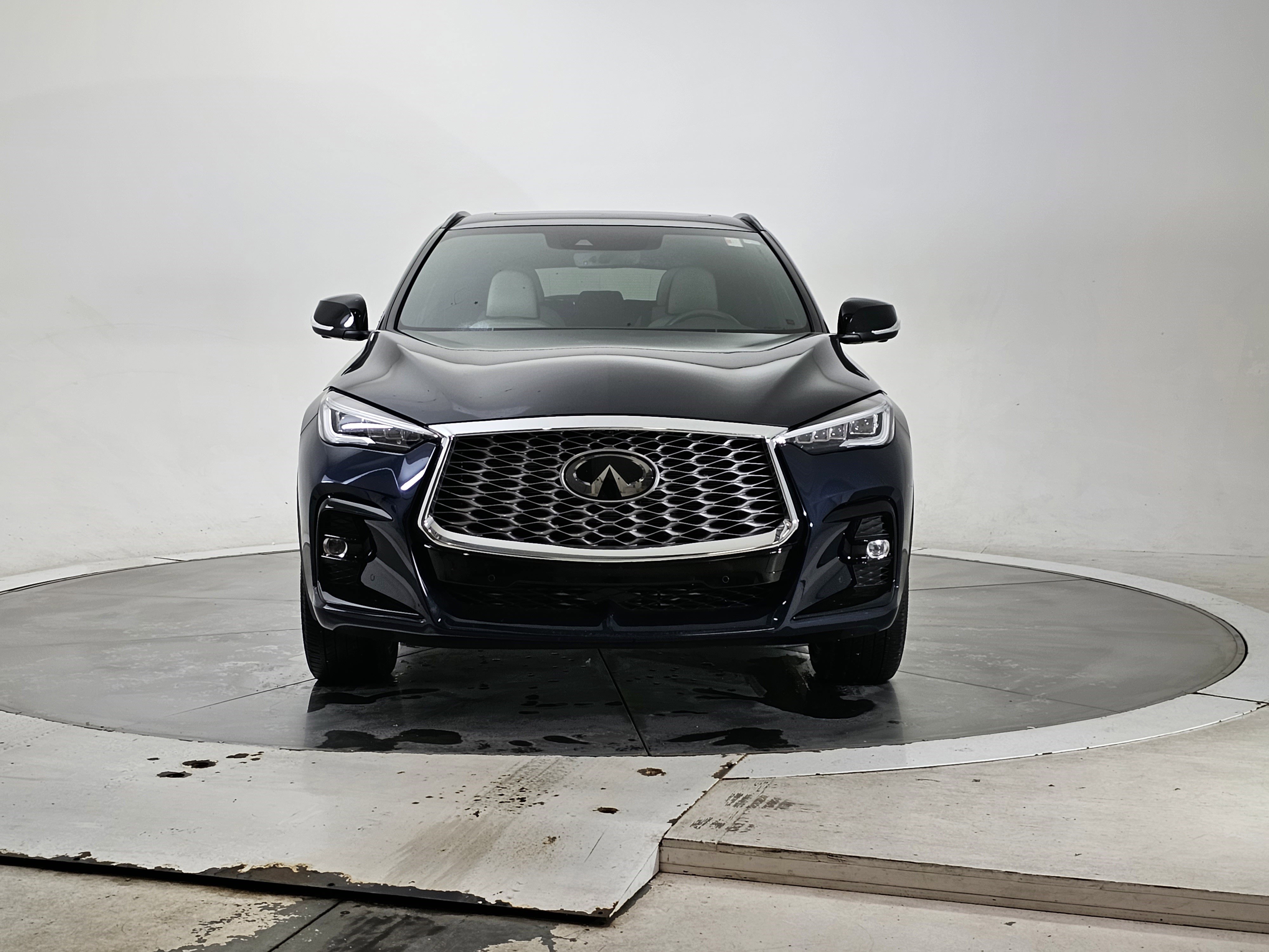 Used 2024 INFINITI QX55 Essential image 4