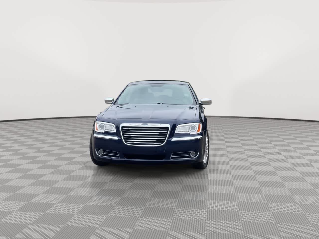 Used 2014 Chrysler 300 C AWD/4WD image 3