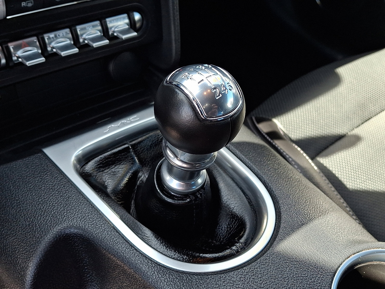 Used 2022 Ford Mustang GT Premium image 14