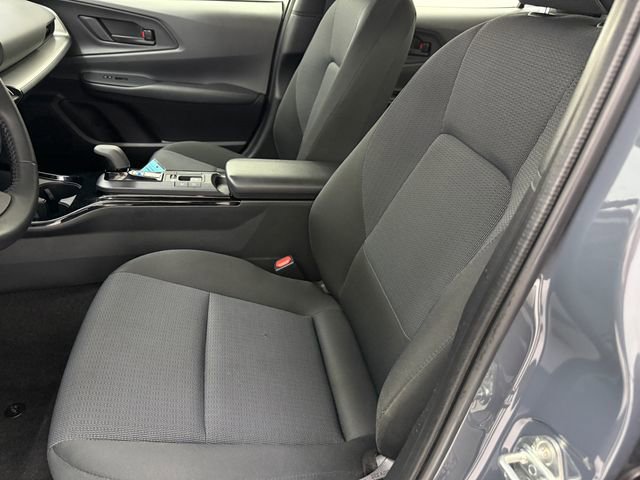 Used 2025 Toyota Prius LE FWD image 27