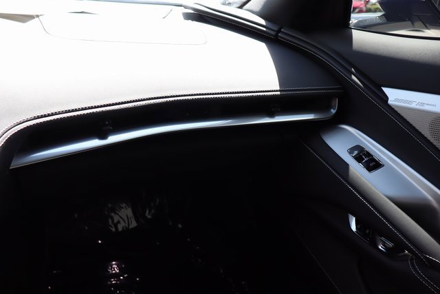 Used 2025 Chevrolet Corvette Z06 image 31