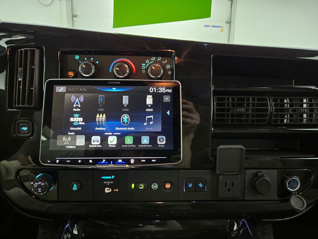 New 2024 GMC Savana 2500 image 29