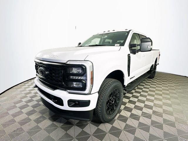 New 2025 Ford F350 Lariat w/ Black Appearance Package image 5