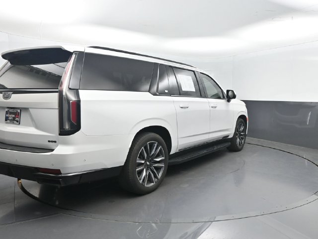 Used 2023 Cadillac Escalade ESV Sport Platinum w/ LPO, ONYX Package AWD/4WD image 26