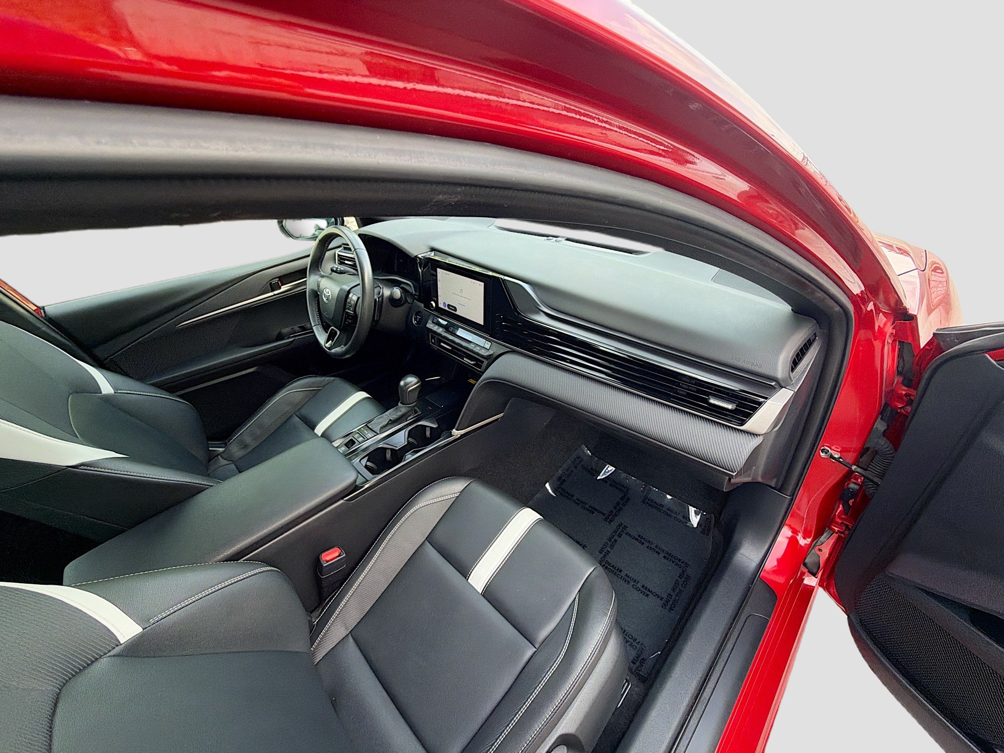 Used 2025 Toyota Camry SE FWD image 32
