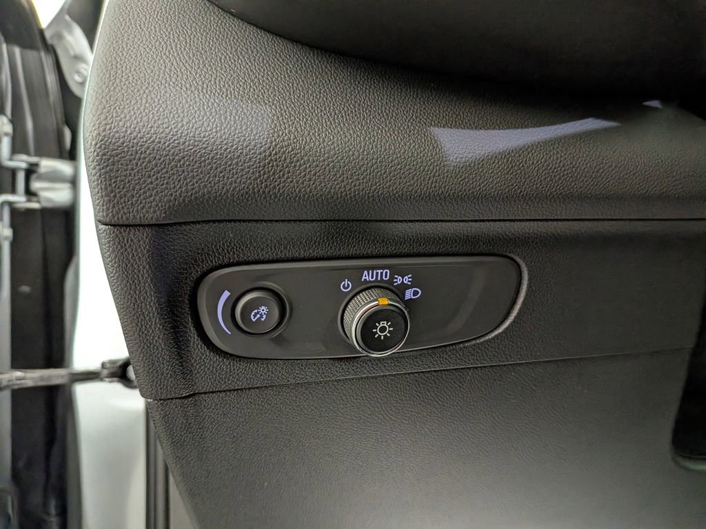 Certified 2023 Buick Envision Preferred w/ Sport Touring Package image 20