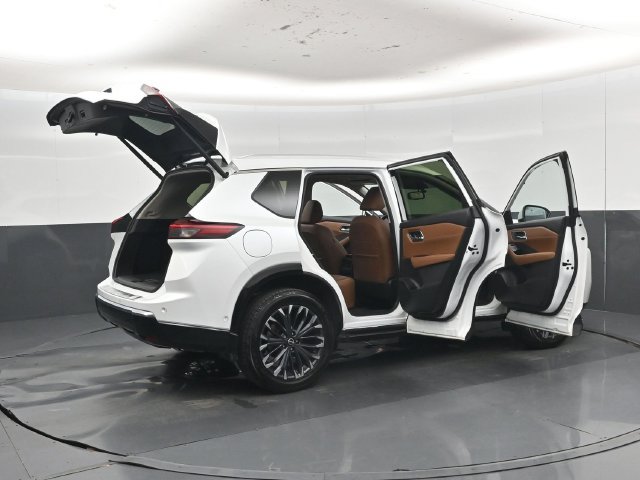 Used 2024 Nissan Rogue Platinum FWD image 58
